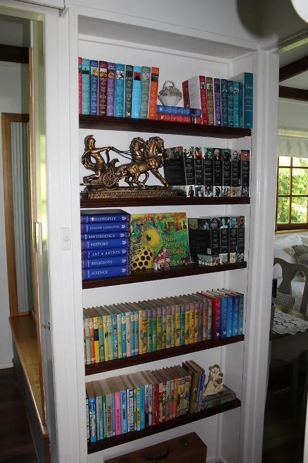 Holiday home Magnolia Cottage - Relax, Breathe And Reconnect Maleny
